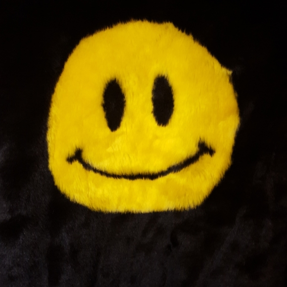 Faux Fur Smiley Delia's by Dollskill coat - Picture 2 of 10